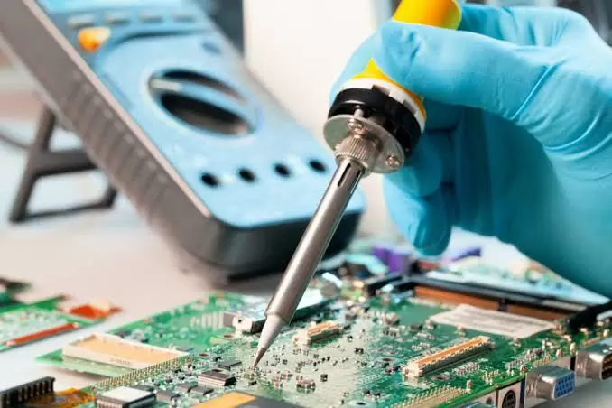 Reparación y diagnóstico de equipos electrónicos